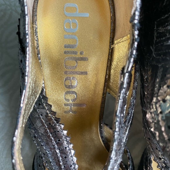 Brand New, never worn.  Dani Black metallic wedge heels, size 9. - Picture 5 of 6